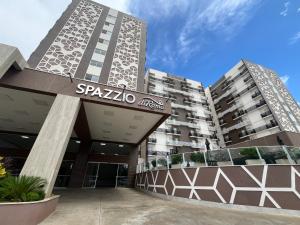 a building with a sign that reads spazio at Spazzio Diroma com acesso ao Acqua Park todos os dias in Caldas Novas