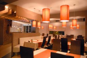 Restaurant o un lloc per menjar a Hotel Avis