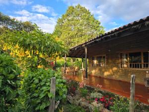 En have udenfor Monzaque- paraíso de bachué