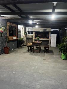 Nhà bếp/bếp nhỏ tại Cabaña sol y luna lugar tranquilo acceso total +8 ảnh