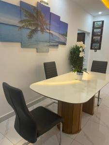 Afbeelding uit fotogalerij van Aloha Suites Odza - by Skyline Residence Services in Yaoundé