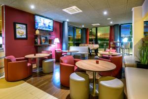 Lounge nebo bar v ubytování Campanile Toulouse Balma - Cité de l'Espace