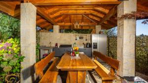 Ảnh trong thư viện ảnh của Villa Lemily with private pool by Villas Guide ở Lipa