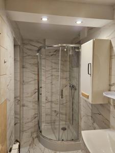 Et badeværelse på Domek z ogrodem Białka Tatrzańska 500 m od wyciągu