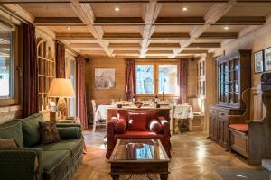 Billede fra billedgalleriet på Chalet La Grande Ourse Meribel - 175m2 apartment almost ski-in ski-out i Méribel