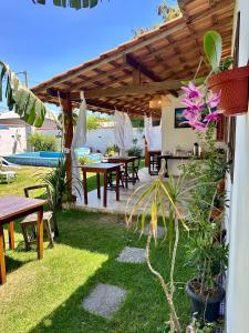 En have udenfor Pousada Grão de Areia