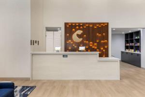 Lobbyen eller receptionen på Comfort Suites Central Valley - Woodbury