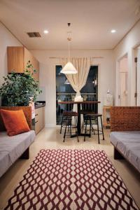 Et opholdsområde på Madison Park Apartment CHILL by Host Jess + 65 billeder