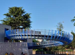 Hồ bơi trong/gần 4 Bedrooms, Sleeps 7, Parking, Near Station, Special for Contractors