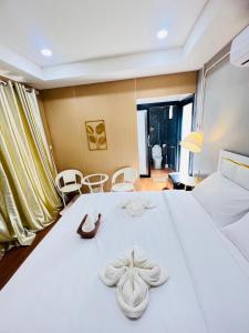 En eller flere senge i et værelse på Mon phuree Glamping