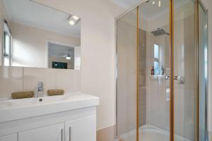 Et badeværelse på Long Island Retreat - Pelican + 27 billeder