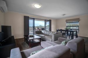 Et opholdsområde på Long Island Retreat - Pelican