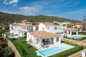 an aerial view of a villa with a swimming pool at Villa Ca' La Luna by Klodge in Budoni
