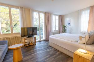 Μια τηλεόραση ή/και κέντρο ψυχαγωγίας στο EMMA Bett und Bistro