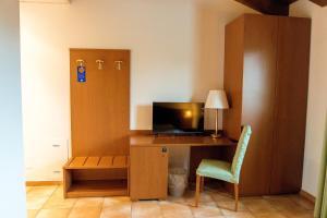 Et tv og/eller underholdning på Hotel Conte Luna