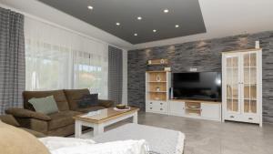 Et tv og/eller underholdning på Villa Paradise Grubine - Makarska by Villas Guide