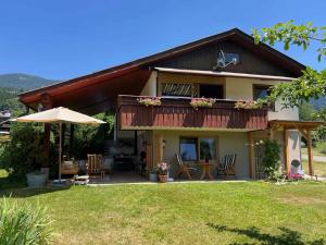 Nespecifikovaný výhled na hory nebo výhled na hory při pohledu z apartmánu