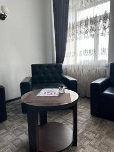 Et opholdsområde på Tanzharik Hotel