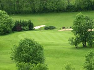 Jugar a golf al bed and breakfast o a prop