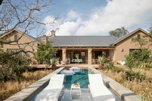 Hồ bơi trong/gần Royal Malewane