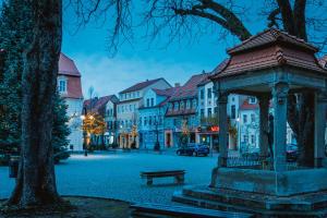 a gazebo in the middle of a city street at Exklusives und stilvoll eingerichtetes Apartment für Erwachsene in Bad Liebenwerda