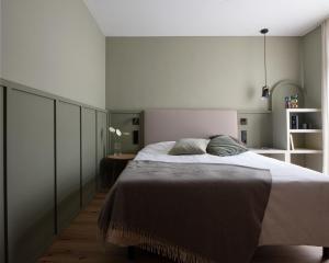 เตียงในห้องที่ Villa Waldperlach by Blattl +98 ภาพ