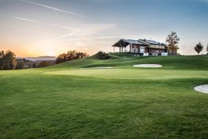 Golf ved feriehuset eller i nærheden