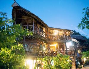 Gallery image of Sunflower Boathouse in Phi Phi Don