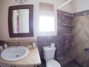 Ένα μπάνιο στο Arapakis Apartment +10 φωτογραφίες