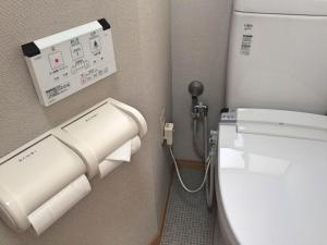 Gambar di galeri bagi Guesthouse Oasis di Osaka