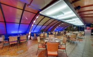 Restaurace v ubytování Hotel Combermere