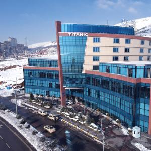 Splošen pogled na gorovje oz. razgled na gore, ki ga ponuja hotel