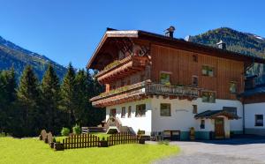 Foto da galeria de Pension Sattelkopf em Sankt Anton am Arlberg