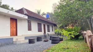 Gallery image of Wildora Junglevilla Wayanad in Chegāt +4 photos