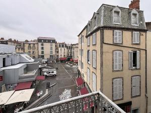 a view of a city street with buildings at Appartement centre historique 4 pers in Clermont-Ferrand