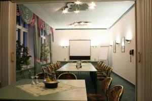 Fotografie z fotogalerie ubytování Hotel Reifenstein v destinaci Kleinbartloff