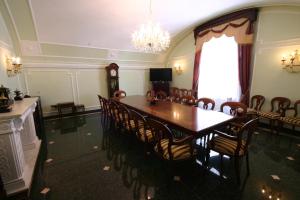 تلفاز و/أو أجهزة ترفيهية في Hotel Leopold I