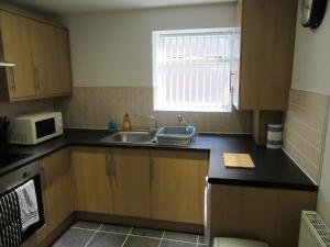 Gallery image of No 4 - LARGE 2 BED NEAR SEFTON PARK AND LARK LANE in Liverpool