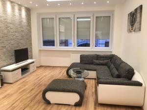 A seating area at Synagogue Gozsdu Private Apartments