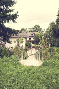 Terase / āra zona naktsmītnē Land-gut-Hotel Gasthof Waldschänke