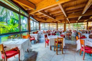 Restaurant o un lloc per menjar a SBH Costa Calma Beach Resort Hotel