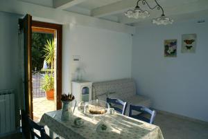 A seating area at Agriturismo Pascucci