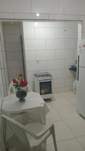 Gallery image of Promoção Hospedagem com mobília completa no trevo in Rio das Ostras +3 photos