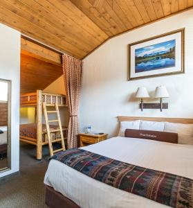 Una habitación en Togwotee Mountain Lodge