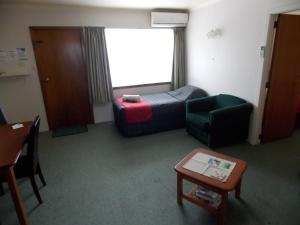 Posezení v ubytování Rangiora Lodge Motel