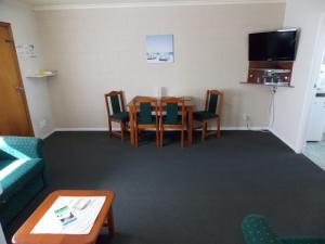 Posezení v ubytování Rangiora Lodge Motel