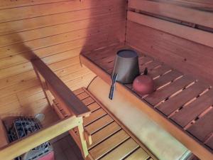 an overhead view of a small cabin with two apples at Holiday Home Moitakuru a5 by Interhome in Saariselka