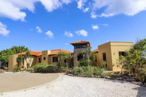 an image of a house at Casa Tranquilidad in Willemstad