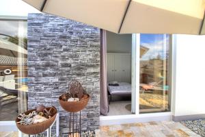 Balkón nebo terasa v ubytování Charming villa Darte with private pool near Rovinj, extra pool heating available