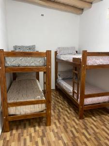 a room with two bunk beds in a room at Brian Cuello in San Rafael